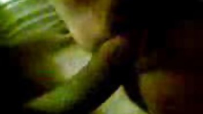 دختر Slutty می شود آغشته لب دریا سکس به اسپرم