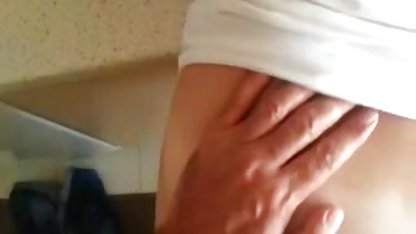 سینه دوربین مخفی سکسی لب ساحل کلان, معصوم, مرحله مامان, Nina Elle -