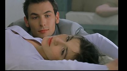 گام فیلم لب دادن سکسی به دختر کاتیا رودریگز روز بیمار